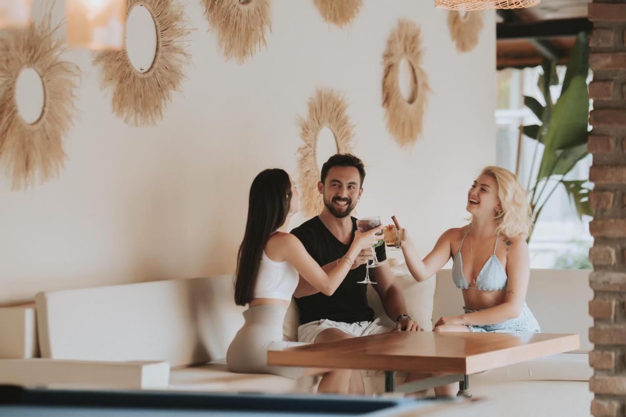 Han Deluxe Hotel Öludeniz Exteriör bild