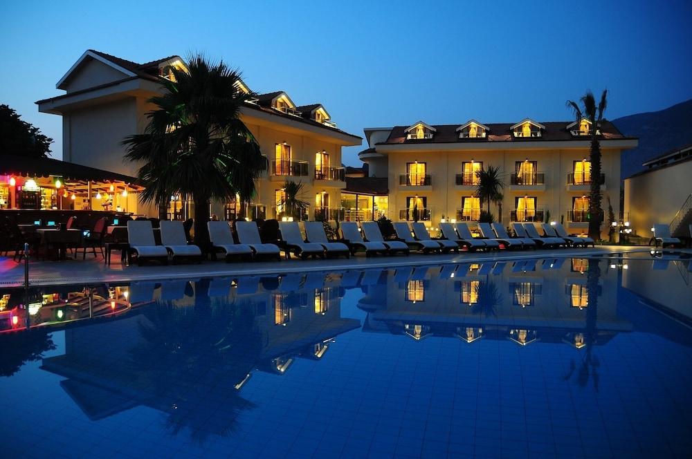 Han Deluxe Hotel Öludeniz Exteriör bild